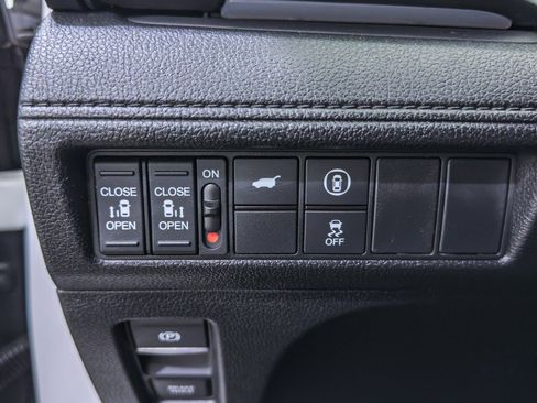 Used 2024 Honda Odyssey Sport image 31