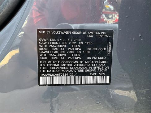 Used 2026 Volkswagen Atlas SE FWD image 33