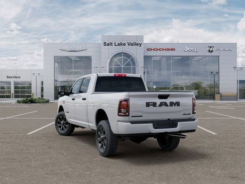 New 2026 RAM 2500 Big Horn AWD/4WD image 3