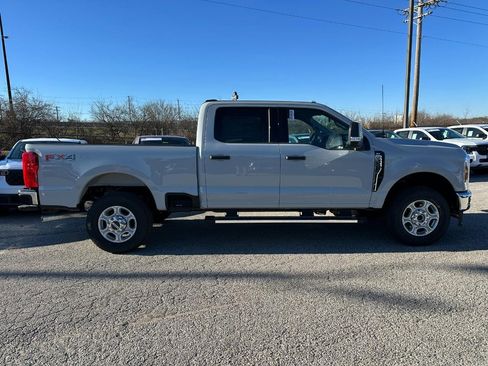 New 2026 Ford F250 XLT w/ FX4 Off-Road Package image 2