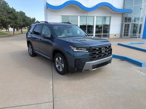New 2026 Honda Pilot EX-L image 2