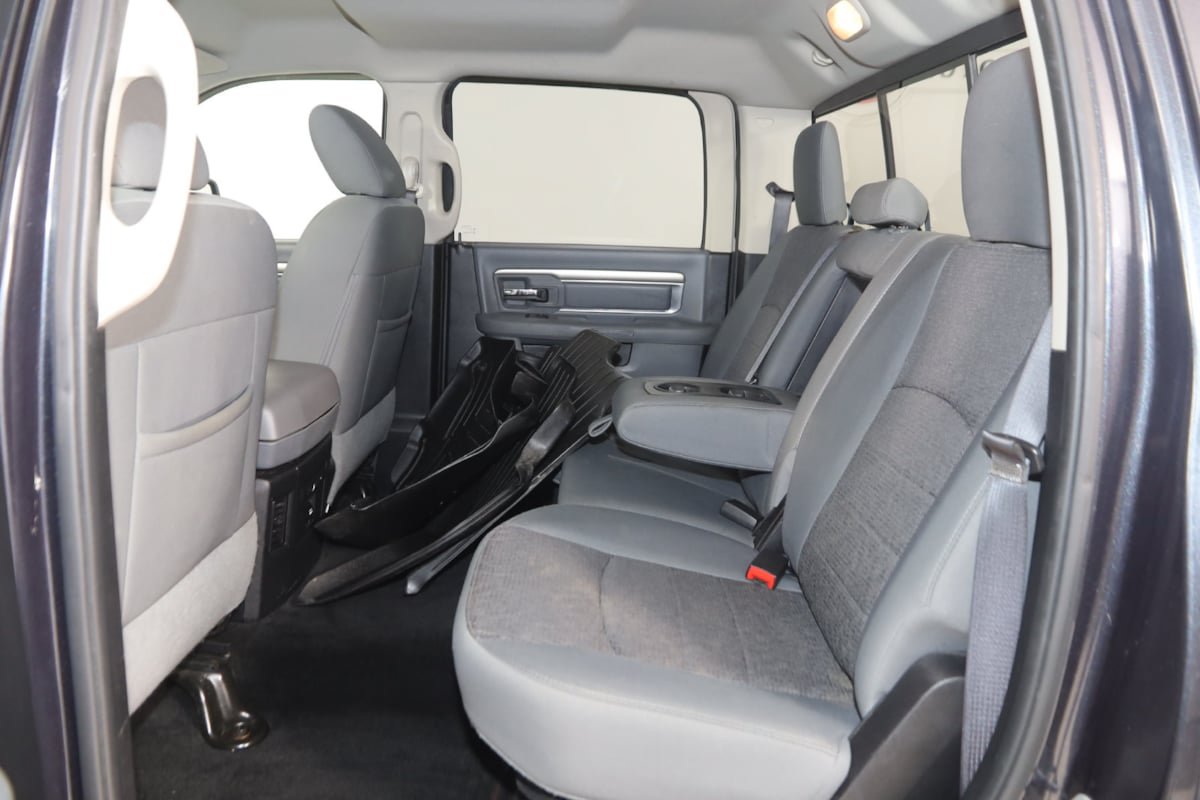 Used 2016 RAM 1500 Big Horn AWD/4WD image 39