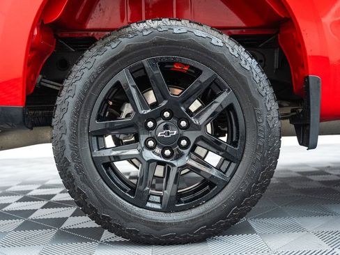 Used 2024 Chevrolet Silverado 1500 Custom w/ Turbomax Blackout Package AWD/4WD image 20