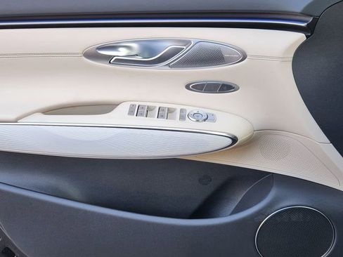 New 2026 Genesis GV70 2.5T Advanced image 18