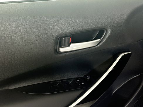 Used 2022 Toyota Corolla XLE FWD image 24
