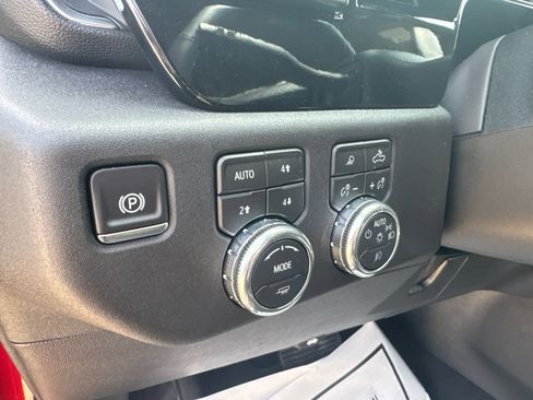 New 2026 GMC Sierra 2500 SLT w/ SLT Premium Package AWD/4WD image 16