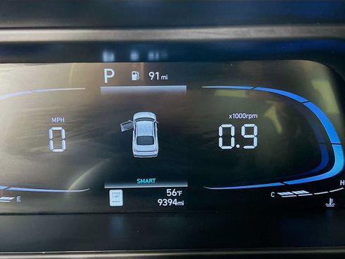 Certified 2025 Hyundai Elantra Sport FWD image 14