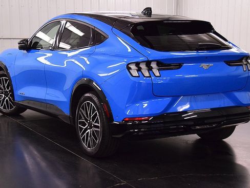 Used 2024 Ford Mustang Mach-E Premium image 5