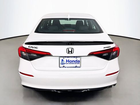 Used 2023 Honda Civic Sport image 3