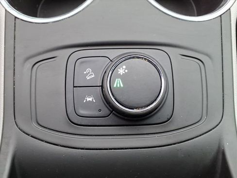 Certified 2022 GMC Terrain SLE image 15