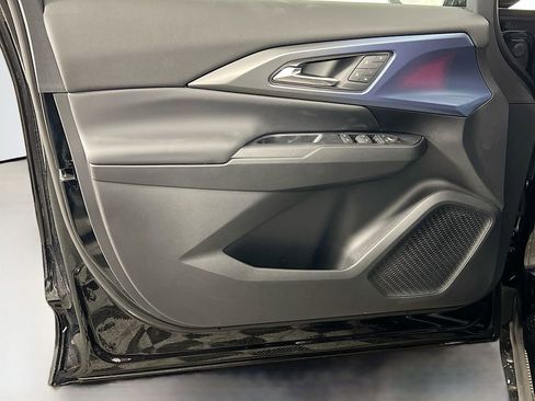 New 2026 Chevrolet Equinox EV LT image 18