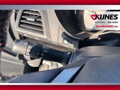 Used 2023 Subaru Crosstrek 2.0i Premium image 22