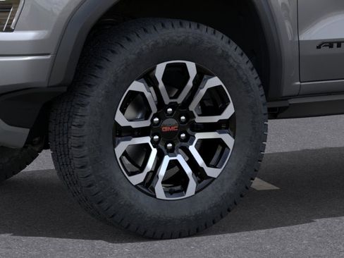 New 2026 GMC Canyon AT4 AWD/4WD image 33