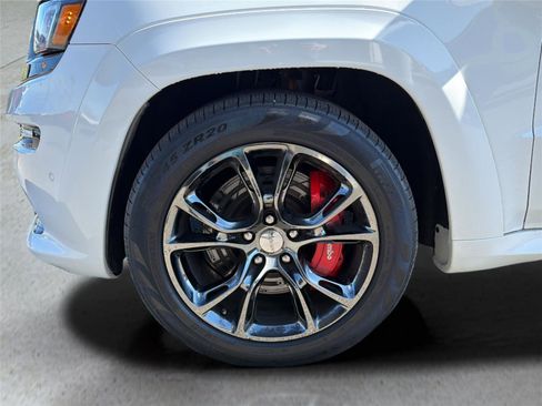 Used 2015 Jeep Grand Cherokee SRT AWD/4WD image 41