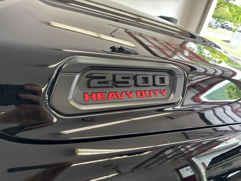 Certified 2025 RAM 2500 Big Horn AWD/4WD image 37