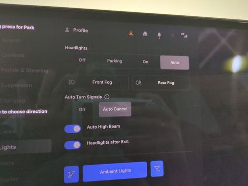 Used 2023 Tesla Model X image 27