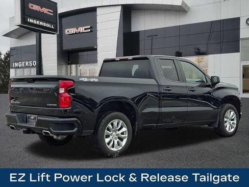 Used 2019 Chevrolet Silverado 1500 Custom w/ Custom Value Package image 9