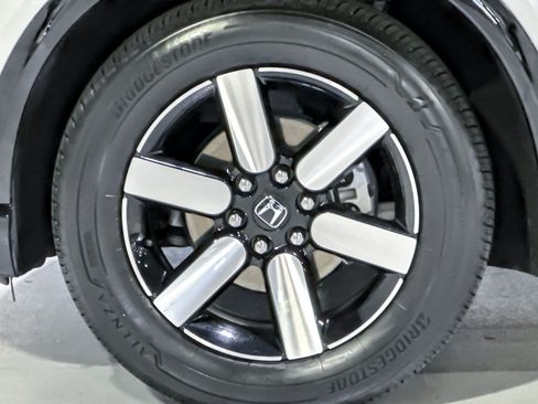 Used 2024 Honda Prologue Touring image 13