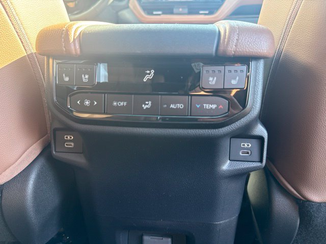 New 2026 Toyota Grand Highlander AWD Hybrid image 40