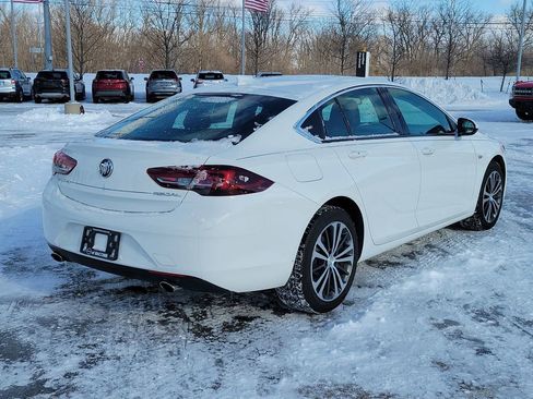 Used 2018 Buick Regal Preferred w/ Sights and Sounds Package image 4