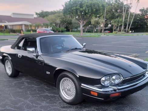 Used 1994 Jaguar XJS 4.0 Convertible RWD image 24