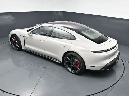 New 2026 Porsche Taycan GTS image 15