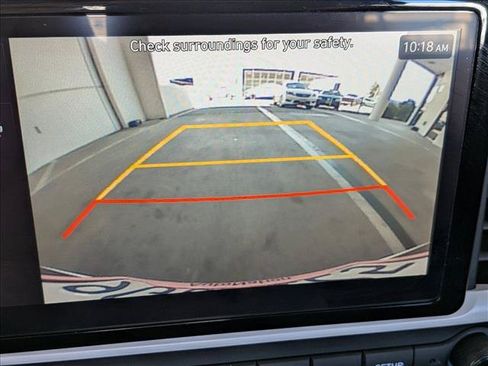 Used 2023 Hyundai Venue Limited FWD image 14