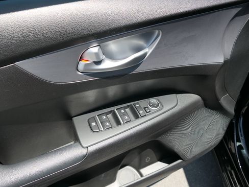 Used 2023 Kia Forte LXS FWD image 13