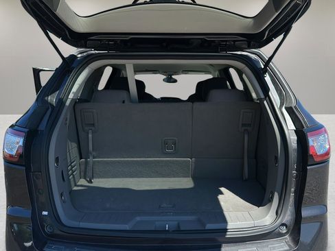 Used 2016 Chevrolet Traverse LT w/ Style and Technology Package FWD image 20