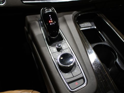 Used 2024 Cadillac Escalade Premium Luxury w/ LPO, Floor Liner Package AWD/4WD image 18