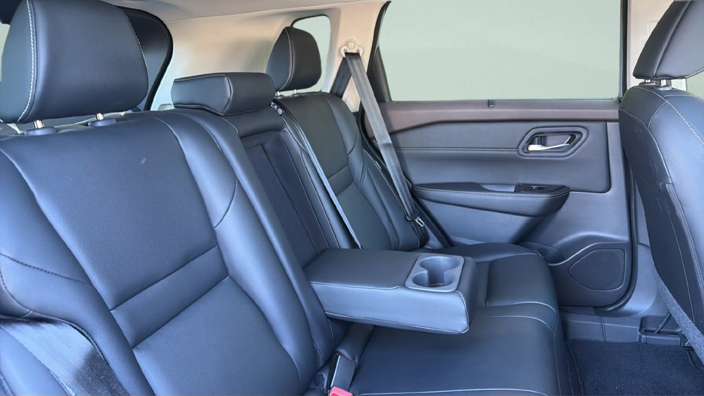 Used 2023 Nissan Rogue SL w/ SL Premium Package AWD/4WD image 36