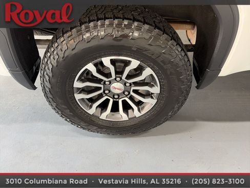 Used 2021 GMC Sierra 1500 AT4 AWD/4WD image 9