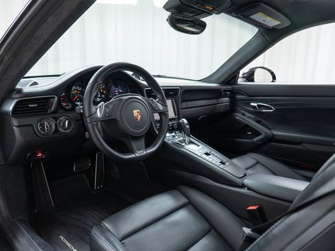 Used 2014 Porsche 911 Carrera 4S AWD/4WD image 16