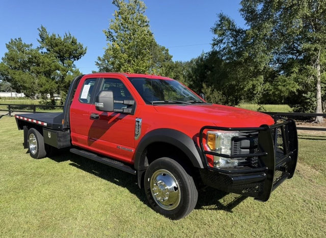 Used 2017 Ford F450 XL w/ Power Equipment Group AWD/4WD image 3