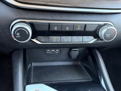 Used 2024 Nissan Altima 2.5 SV image 22