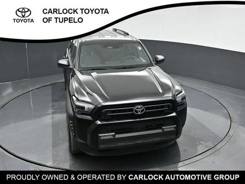 Used 2025 Toyota 4Runner SR5 AWD/4WD image 41