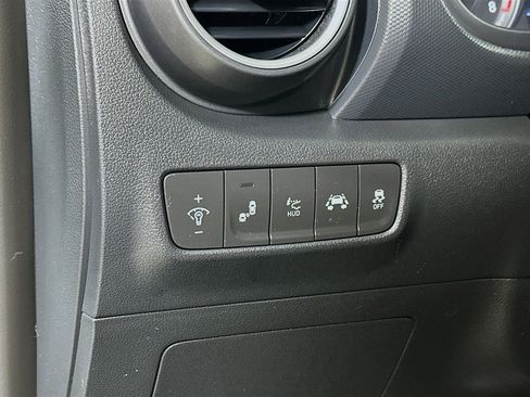 Used 2021 Hyundai Kona Ultimate image 10