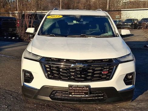 Used 2023 Chevrolet Traverse RS w/ LPO, Floor Liner Package image 2