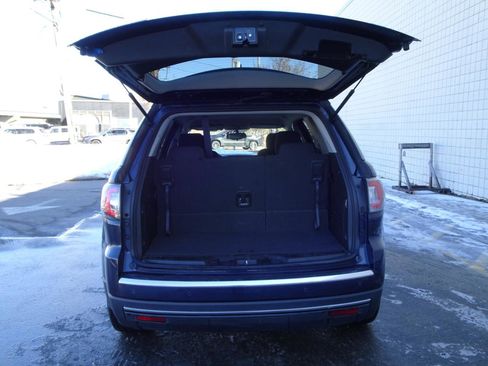 Used 2015 GMC Acadia SLE image 9