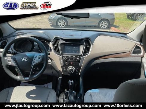 Used 2018 Hyundai Santa Fe Sport w/ 2.4L Value Package 02 FWD image 19
