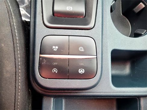 Certified 2022 Ford Maverick XL image 17