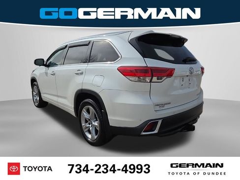 Used 2018 Toyota Highlander Limited image 10