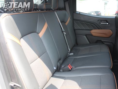 Certified 2025 GMC Canyon AT4 AWD/4WD image 24