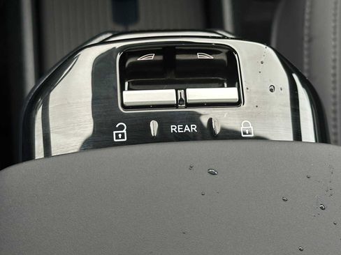 New 2026 Volvo EX30 Plus image 30