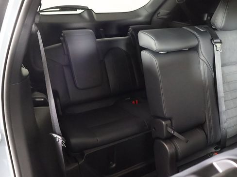 New 2026 Mitsubishi Outlander SE image 38