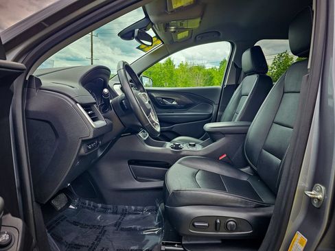 Used 2023 GMC Terrain SLT w/ Tech Package AWD/4WD image 14