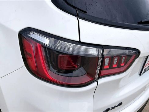 Used 2021 Jeep Compass Latitude w/ Sun and Sound Group image 27