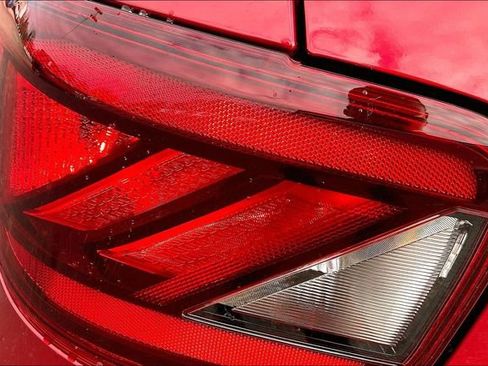 New 2026 Hyundai Venue SE image 24