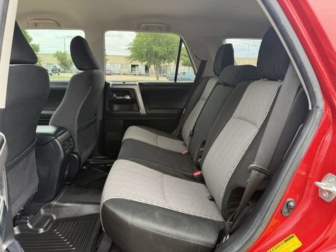 Used 2022 Toyota 4Runner SR5 AWD/4WD image 26