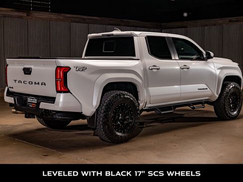 Used 2024 Toyota Tacoma TRD Sport w/ TRD Sport Upgrade Package AWD/4WD image 9